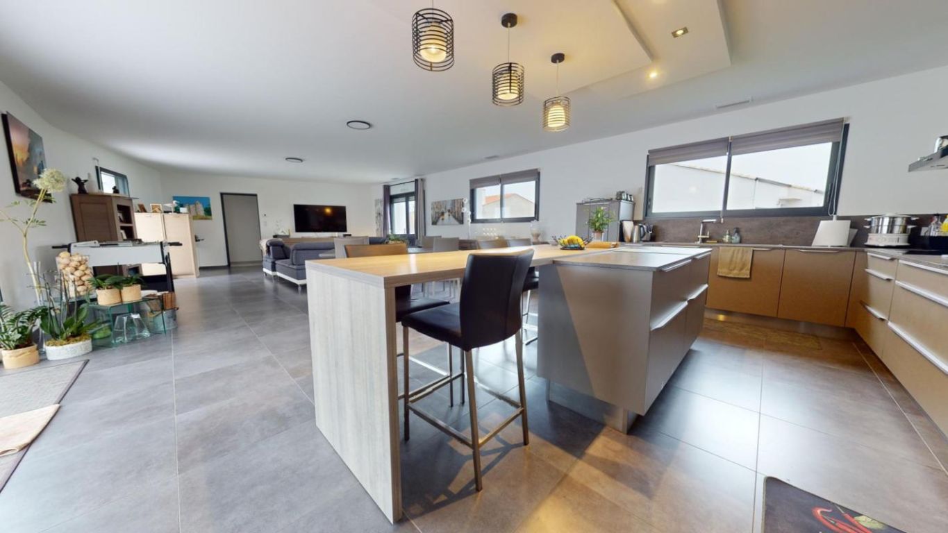 maison d'architecte 6 Pièces en vente sur Les Sables-d'Olonne (85340) - Plus de details