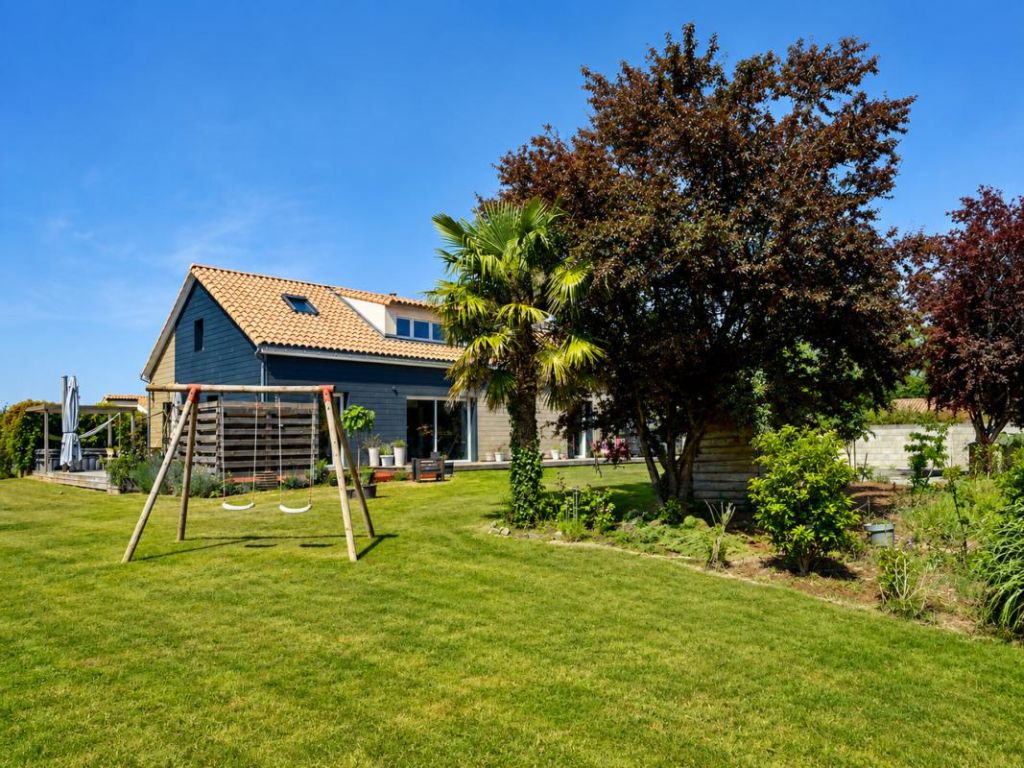 maison 7 Pièces en vente sur Grosbreuil (85440) - Plus de details